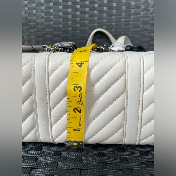 Steve Madden Bag, Steve Madden Shoulder Bag,Steve Madden white Bag. - Picture 4 of 16